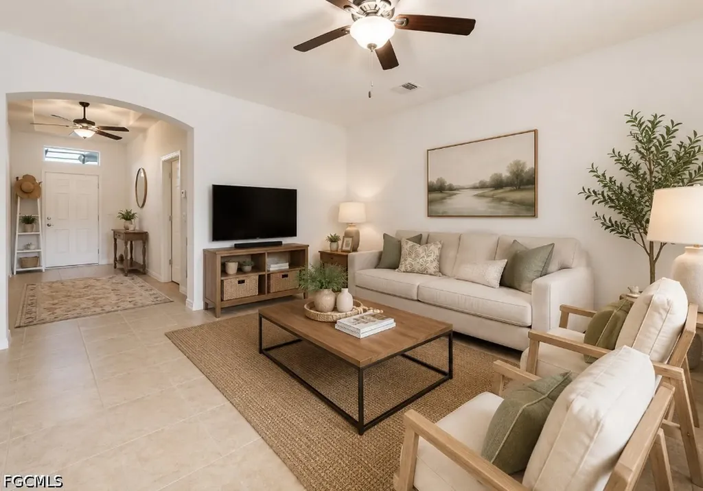 2117 SW 22nd Court Cape Coral FL 33991