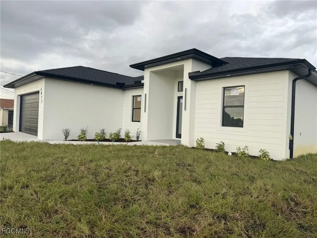 2817 NW 2nd Street Cape Coral FL 33993