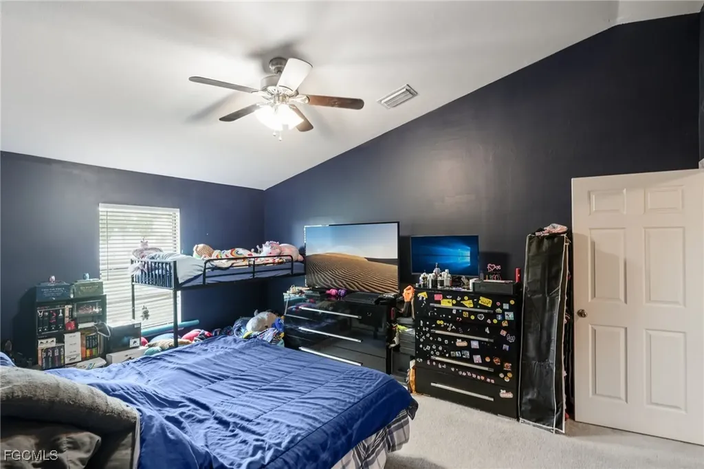 230 NE 9th Avenue Cape Coral FL 33909