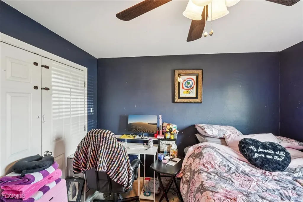 230 NE 9th Avenue Cape Coral FL 33909