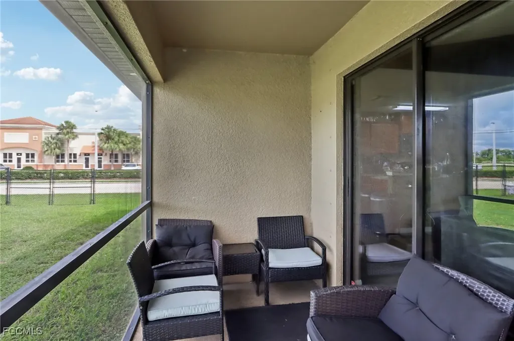 230 NE 9th Avenue Cape Coral FL 33909