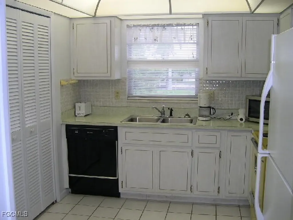 1714 Bikini Court Cape Coral FL 33904