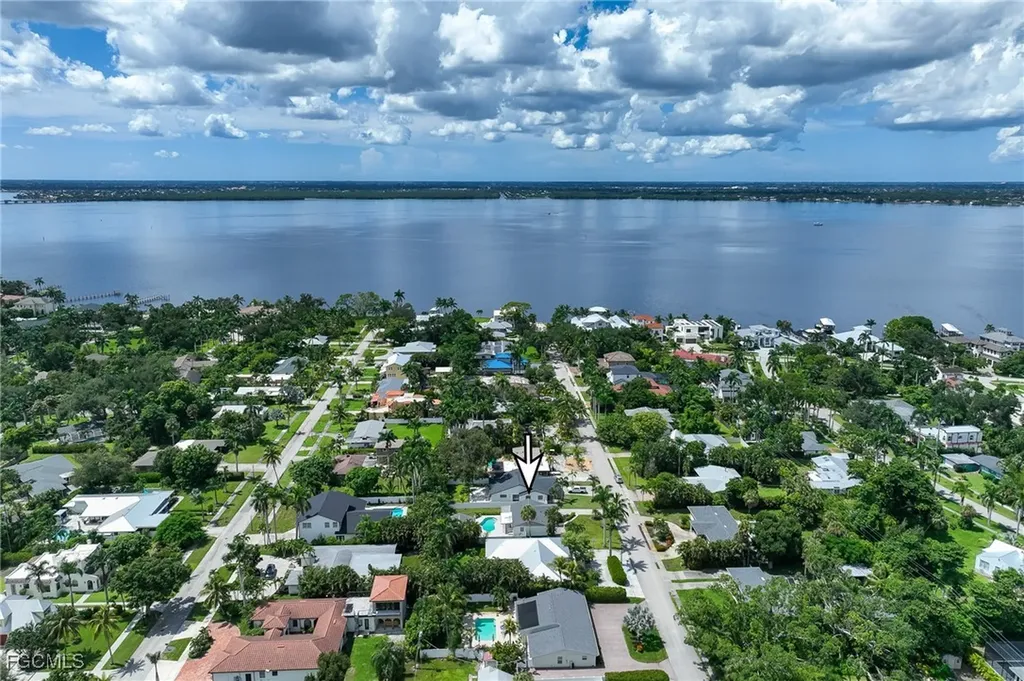 1342 Alhambra Drive Fort Myers FL 33901