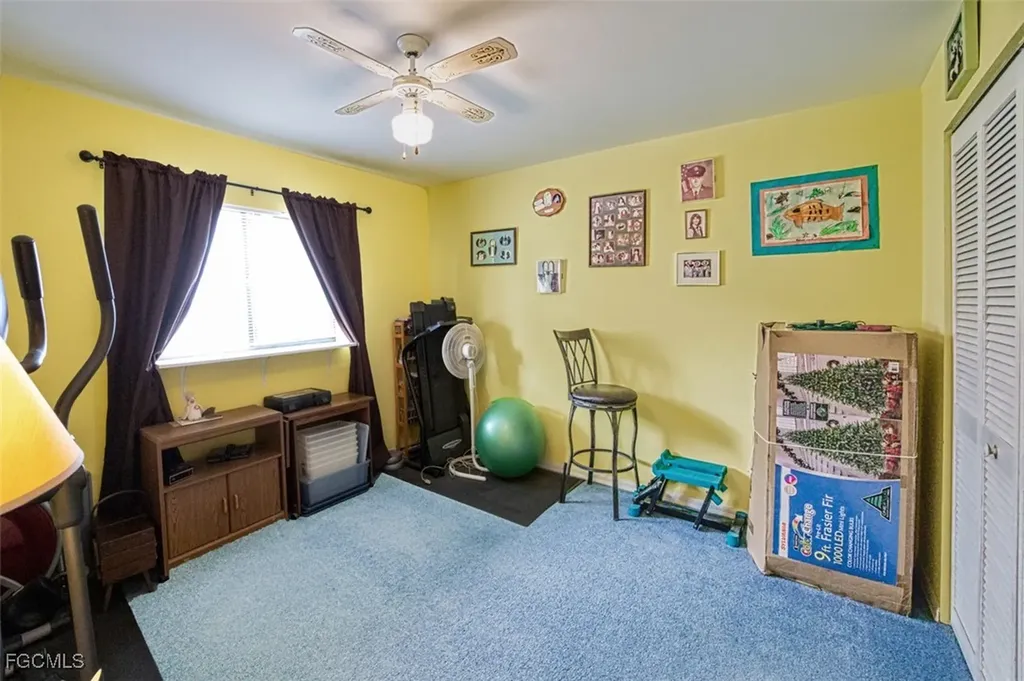 707 SE 9th Place Cape Coral FL 33990