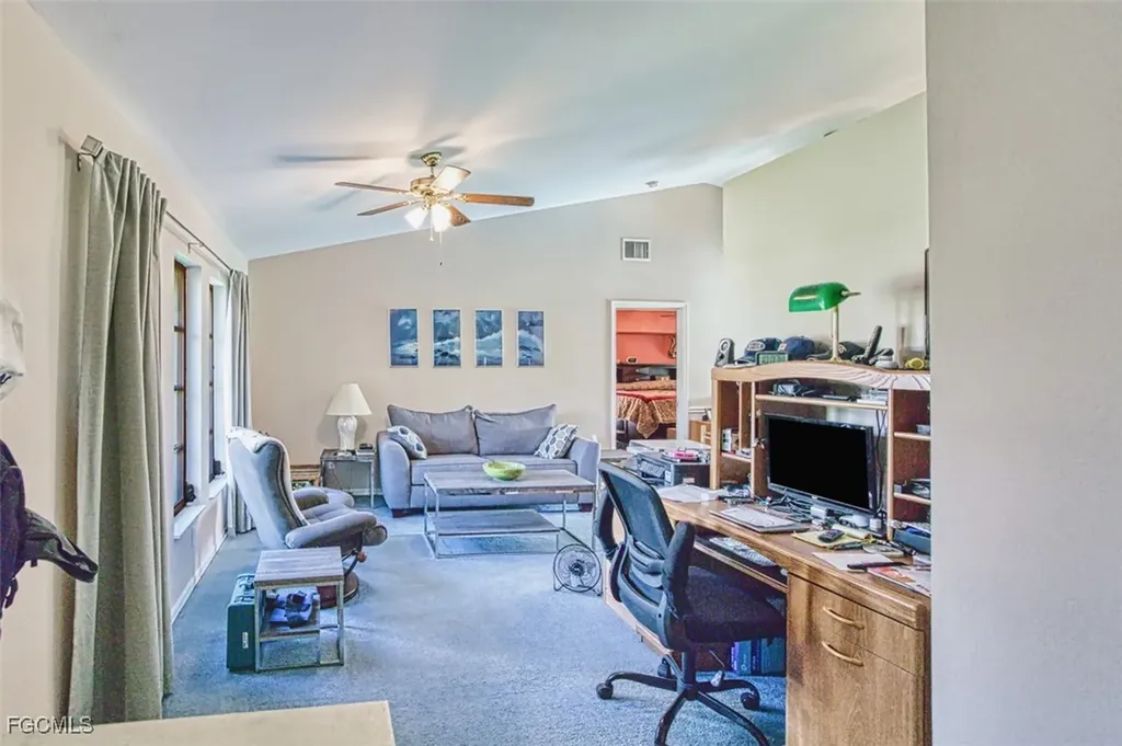 707 SE 9th Place Cape Coral FL 33990
