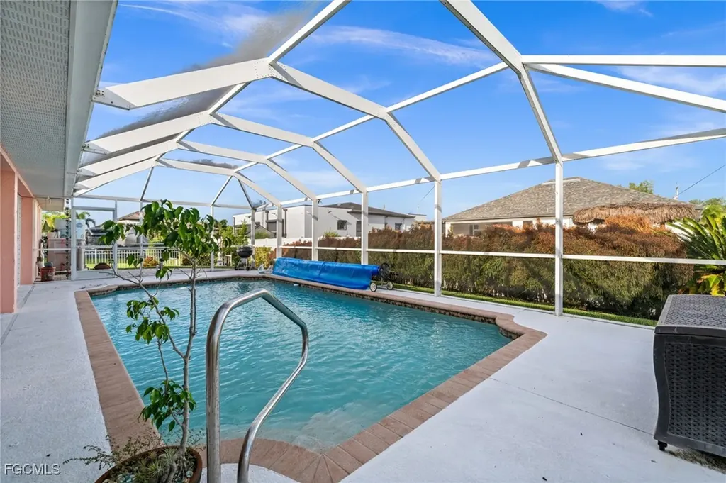 907 NW 38th Place Cape Coral FL 33993