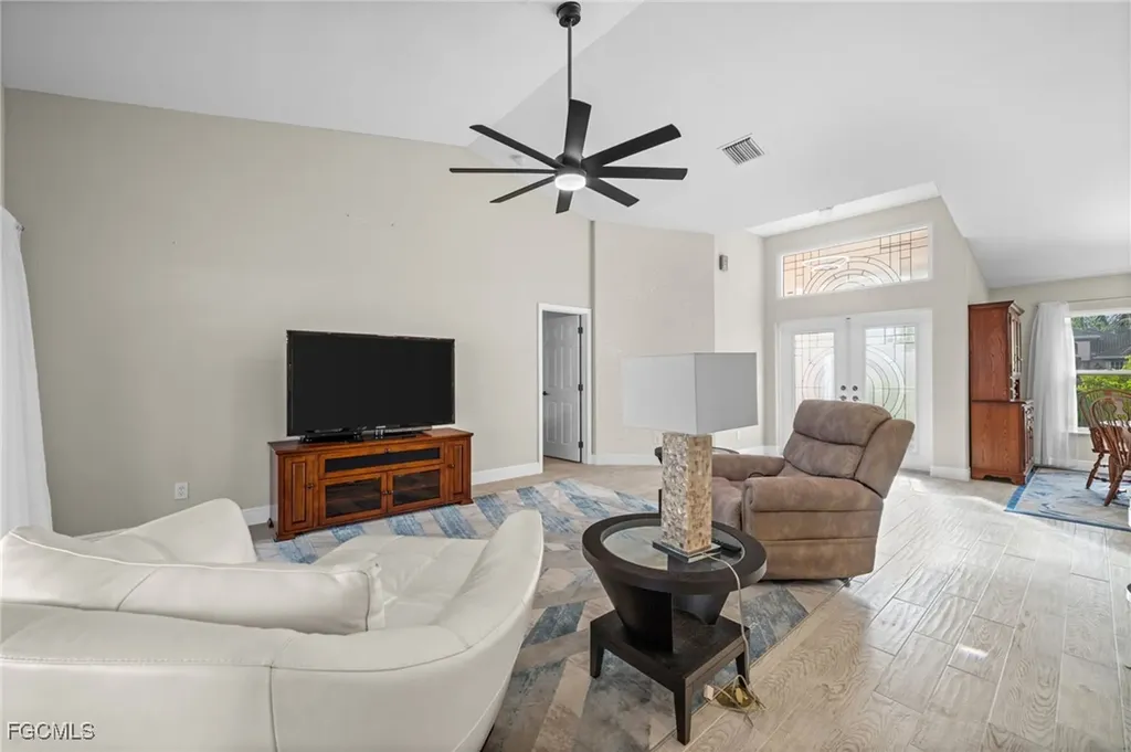 907 NW 38th Place Cape Coral FL 33993