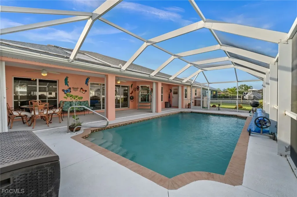 907 NW 38th Place Cape Coral FL 33993