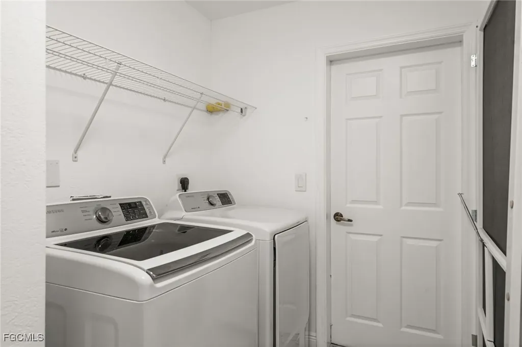 907 NW 38th Place Cape Coral FL 33993