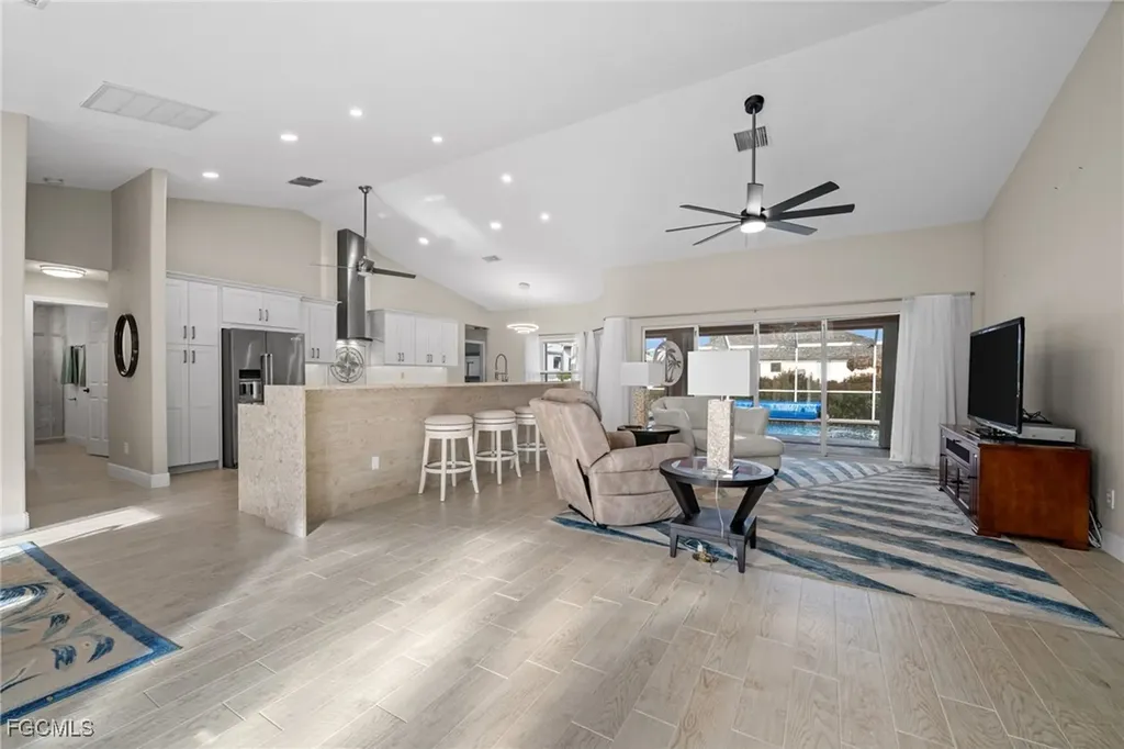 907 NW 38th Place Cape Coral FL 33993