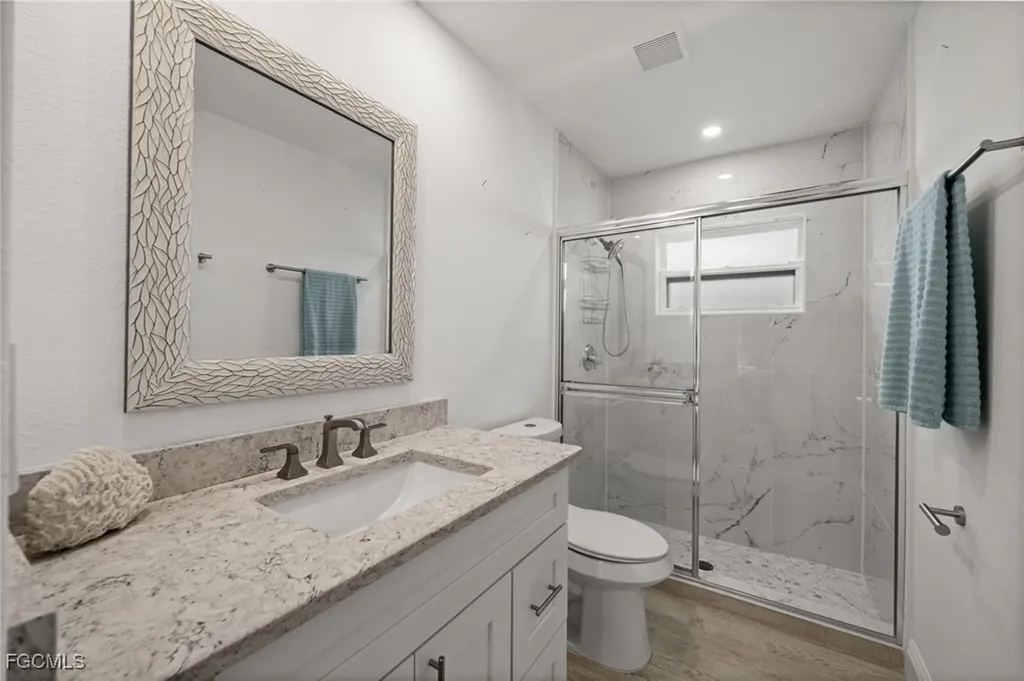 907 NW 38th Place Cape Coral FL 33993