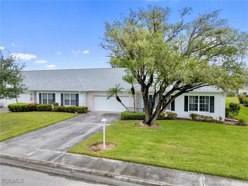 1239 Broadwater Drive Fort Myers FL 33919