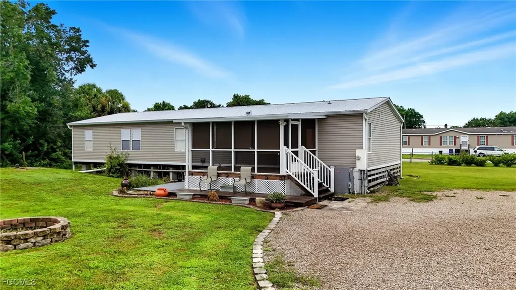 8200 Ebson Drive North Fort Myers FL 33917