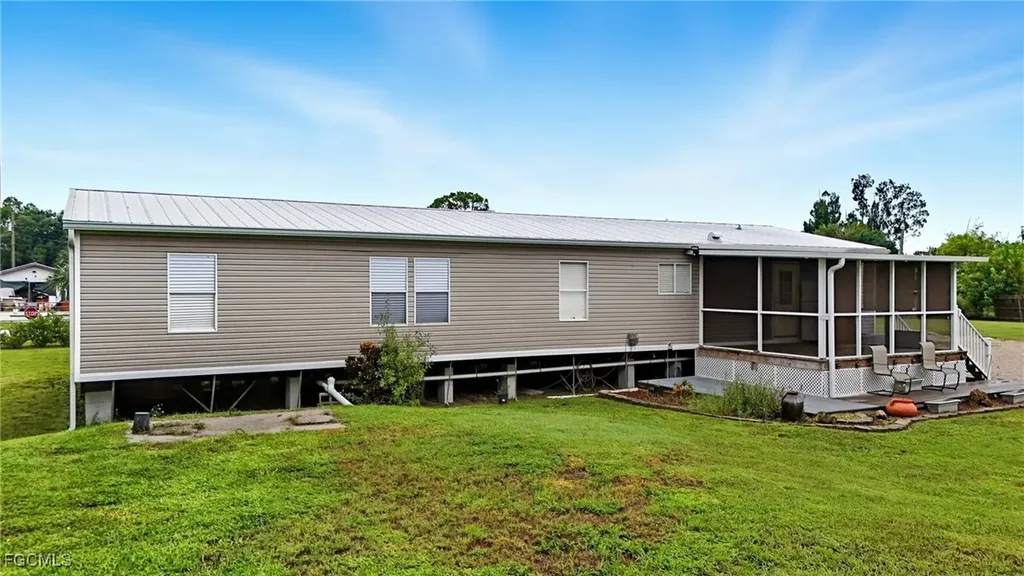 8200 Ebson Drive North Fort Myers FL 33917