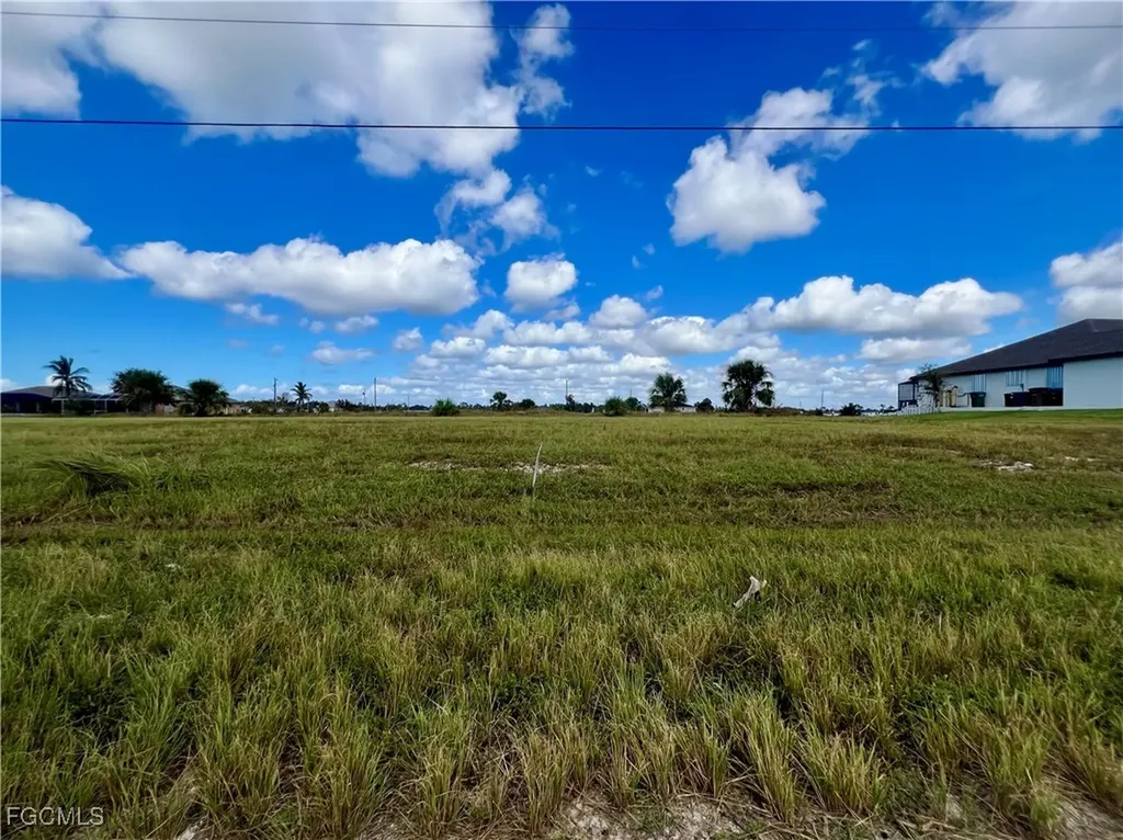4103 NW 39th Street Cape Coral FL 33993