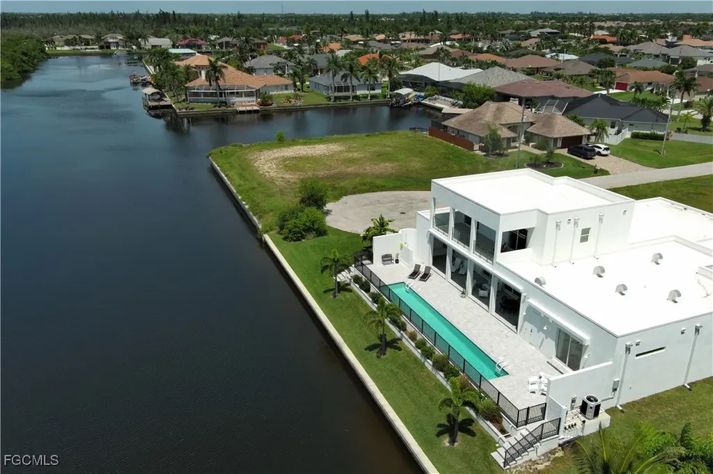 2926 SW 27th Street Cape Coral FL 33914