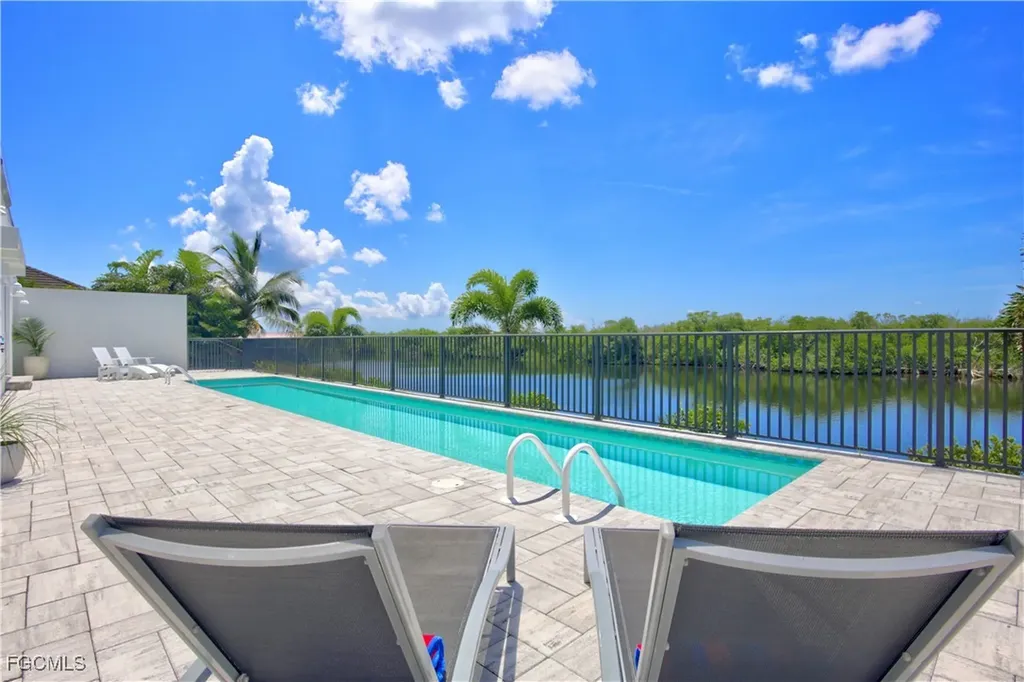 2926 SW 27th Street Cape Coral FL 33914