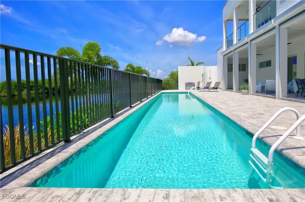 2926 SW 27th Street Cape Coral FL 33914