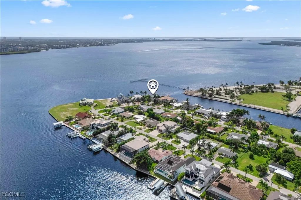 1202 Flamingo Drive Cape Coral FL 33904