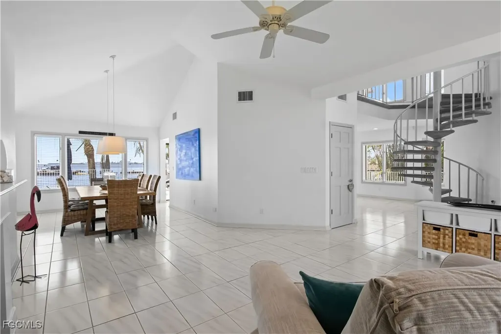 1202 Flamingo Drive Cape Coral FL 33904