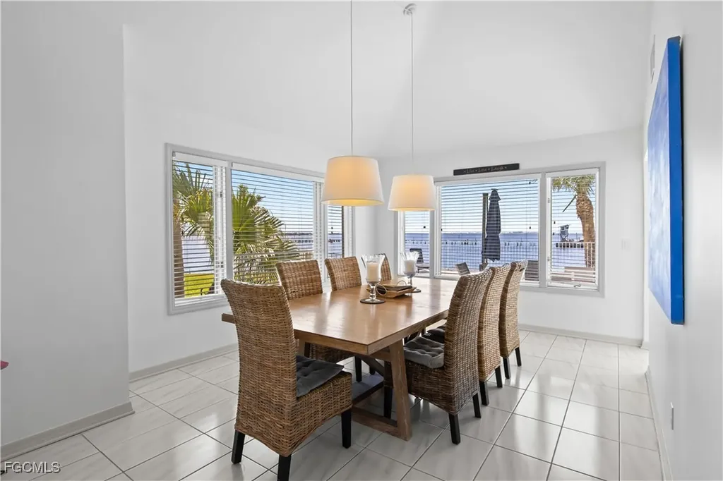 1202 Flamingo Drive Cape Coral FL 33904