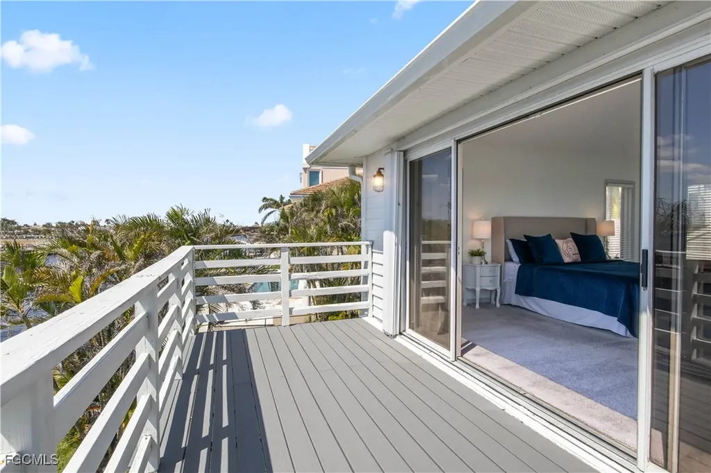 1202 Flamingo Drive Cape Coral FL 33904