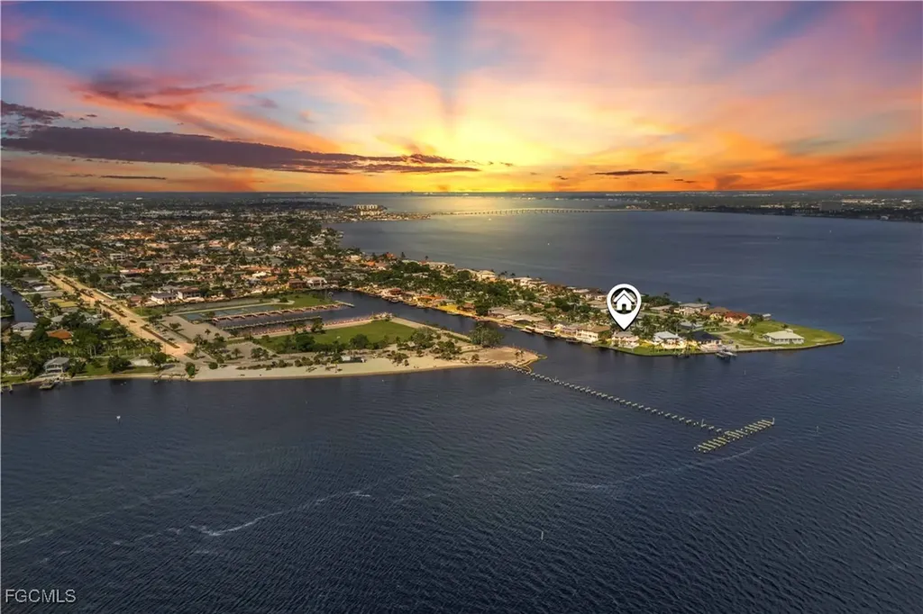 1202 Flamingo Drive Cape Coral FL 33904