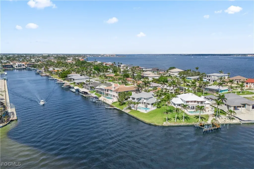 1202 Flamingo Drive Cape Coral FL 33904