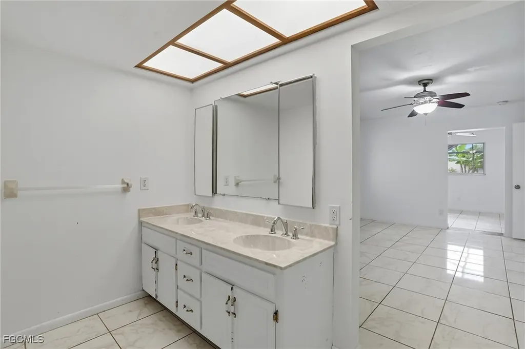1322 Everest Parkway Cape Coral FL 33904