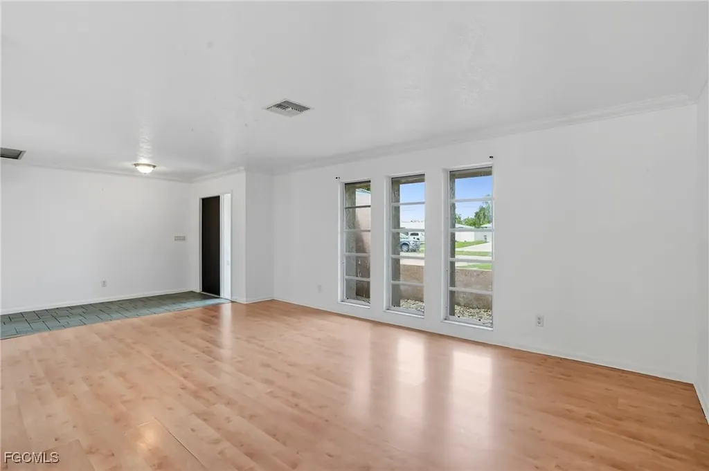 1322 Everest Parkway Cape Coral FL 33904