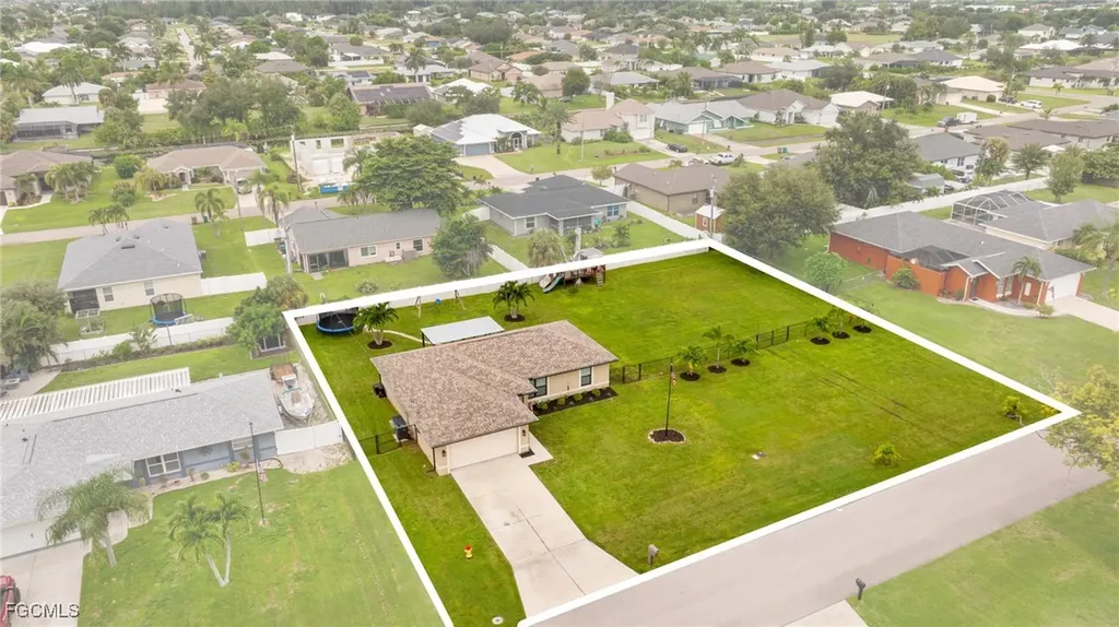 1108 SW 11th Avenue Cape Coral FL 33991