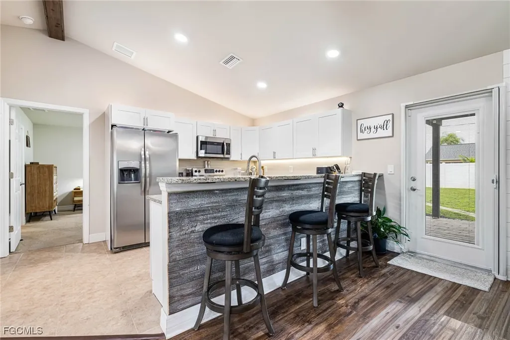 1108 SW 11th Avenue Cape Coral FL 33991