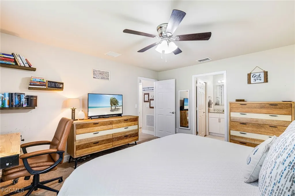 1108 SW 11th Avenue Cape Coral FL 33991