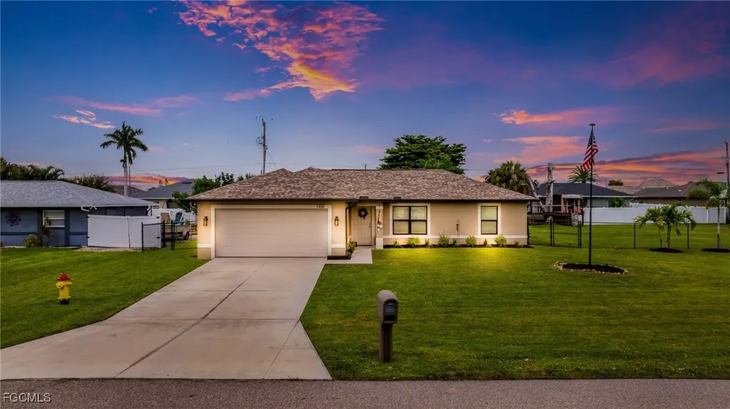 1108 SW 11th Avenue Cape Coral FL 33991