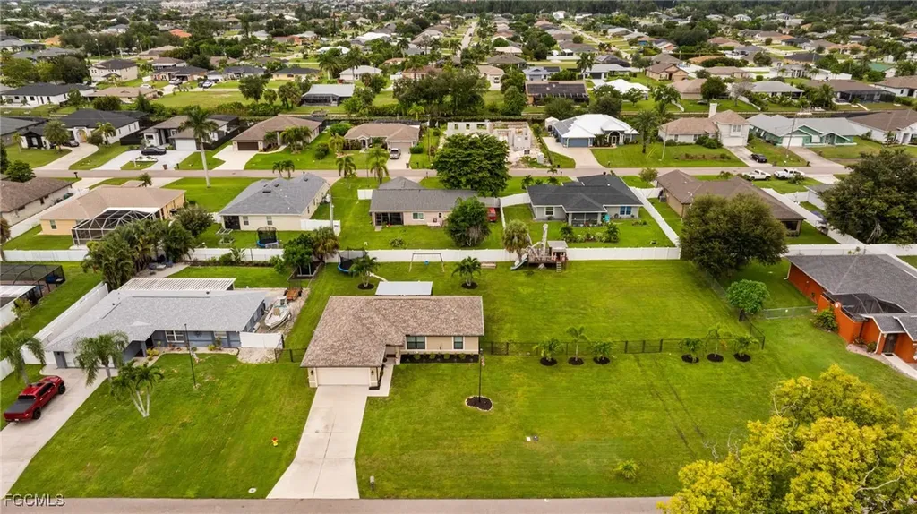 1108 SW 11th Avenue Cape Coral FL 33991