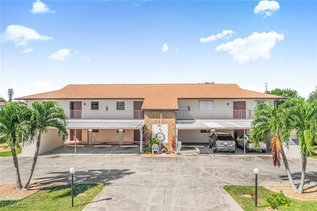 3720 SE 10th Avenue Cape Coral FL 33904