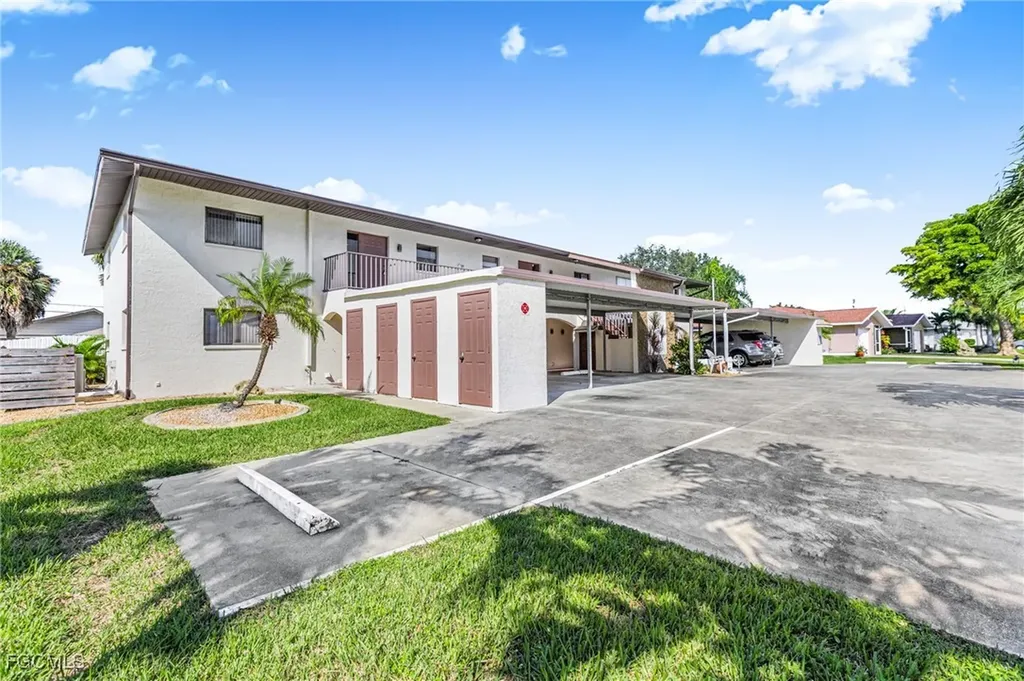 3720 SE 10th Avenue Cape Coral FL 33904
