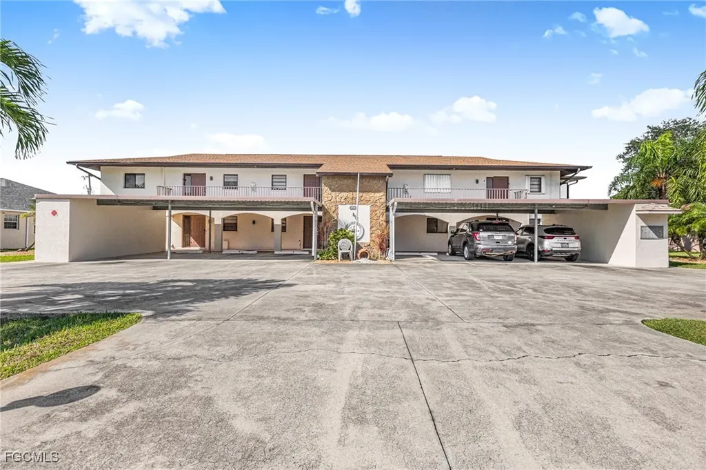 3720 SE 10th Avenue Cape Coral FL 33904