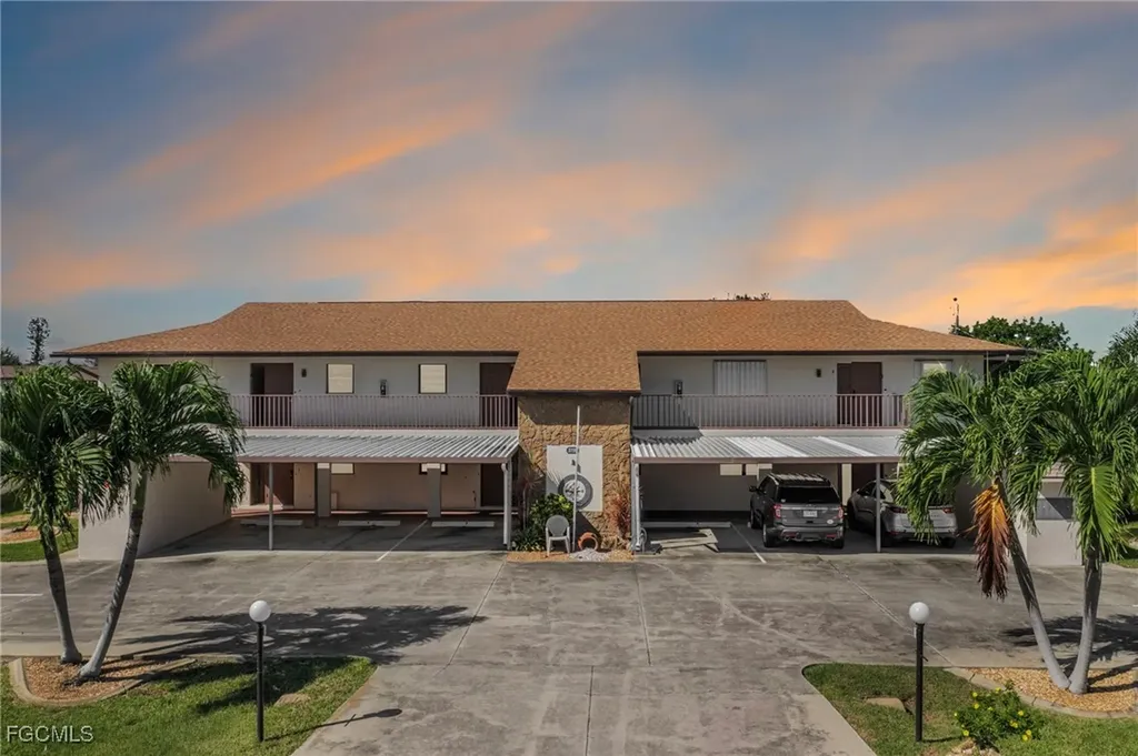 3720 SE 10th Avenue Cape Coral FL 33904