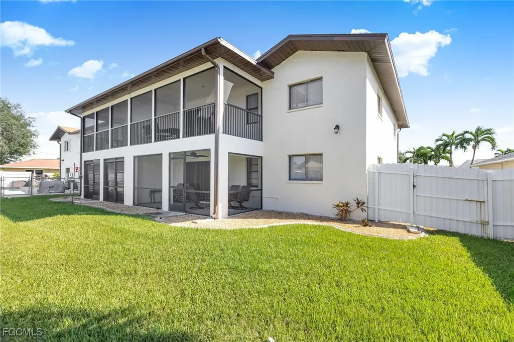 3720 SE 10th Avenue Cape Coral FL 33904