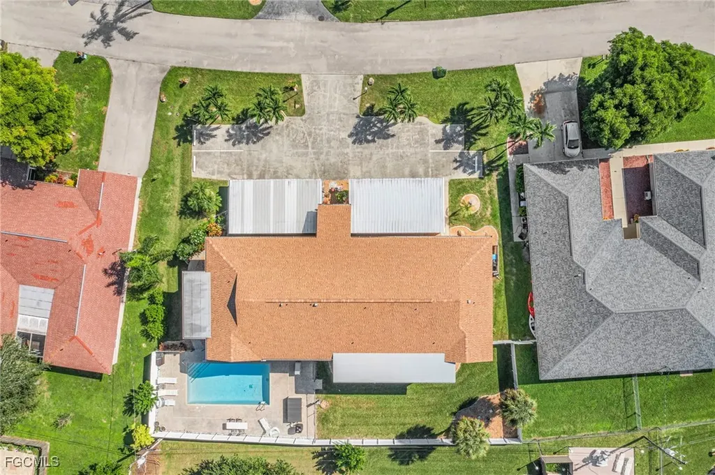 3720 SE 10th Avenue Cape Coral FL 33904