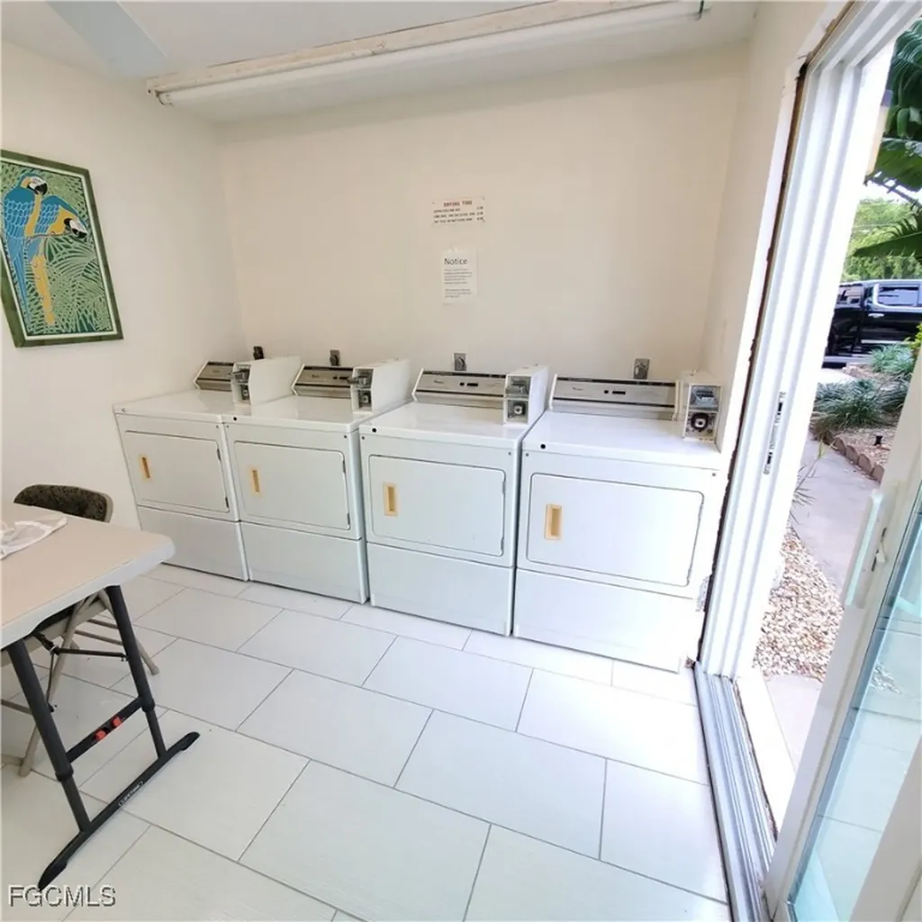 828 Victoria Drive Cape Coral FL 33904