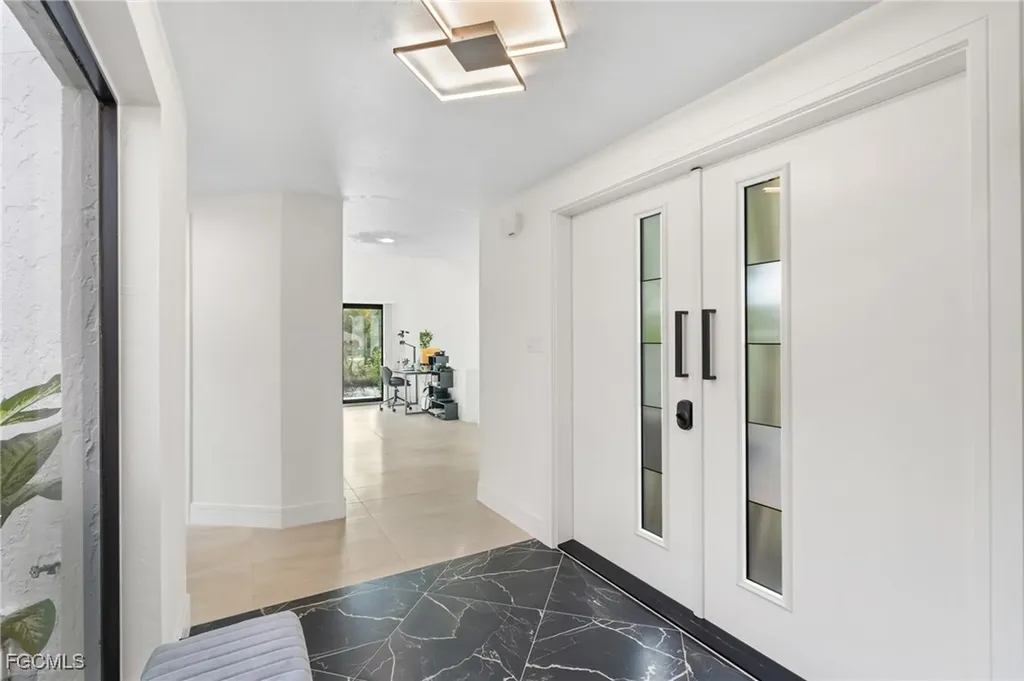 15600 Light Blue Circle Fort Myers FL 33908