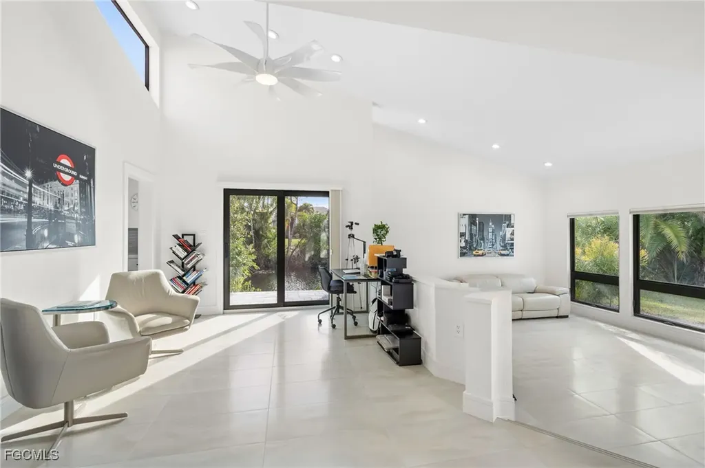 15600 Light Blue Circle Fort Myers FL 33908