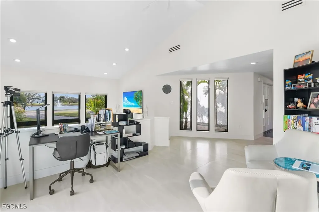 15600 Light Blue Circle Fort Myers FL 33908