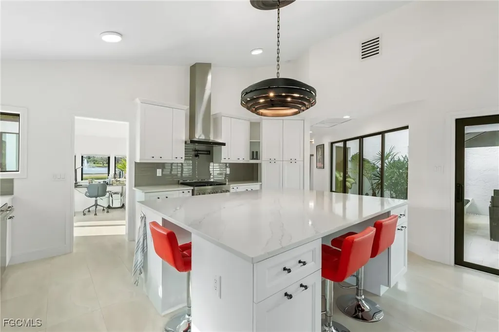 15600 Light Blue Circle Fort Myers FL 33908