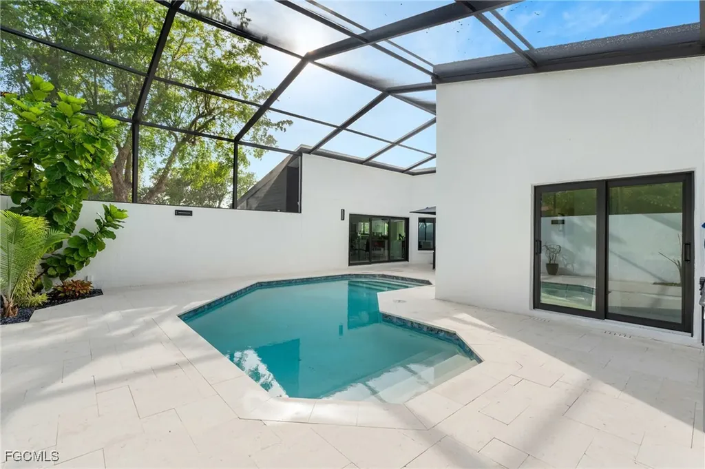 15600 Light Blue Circle Fort Myers FL 33908