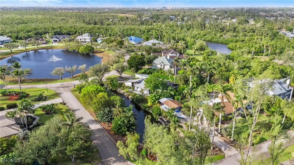 15600 Light Blue Circle Fort Myers FL 33908