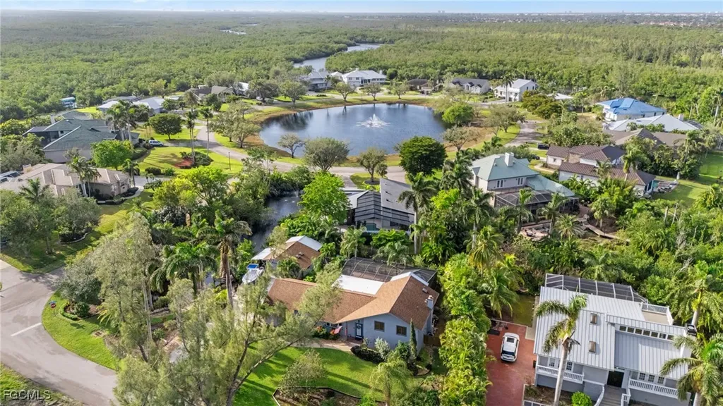 15600 Light Blue Circle Fort Myers FL 33908