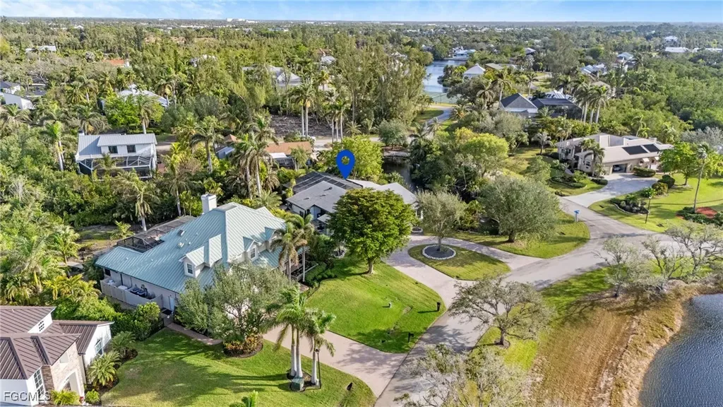 15600 Light Blue Circle Fort Myers FL 33908